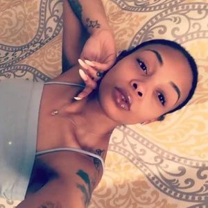 Meet your Posher, Gabrielle